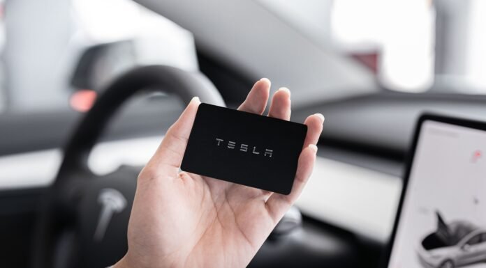 Tesla key card is not working Tesla key card