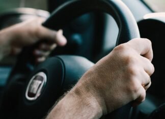 Tips For Beginner Drivers – The Ultimate Guide For First-Time Drivers in 2022 Tips For Beginner Drivers