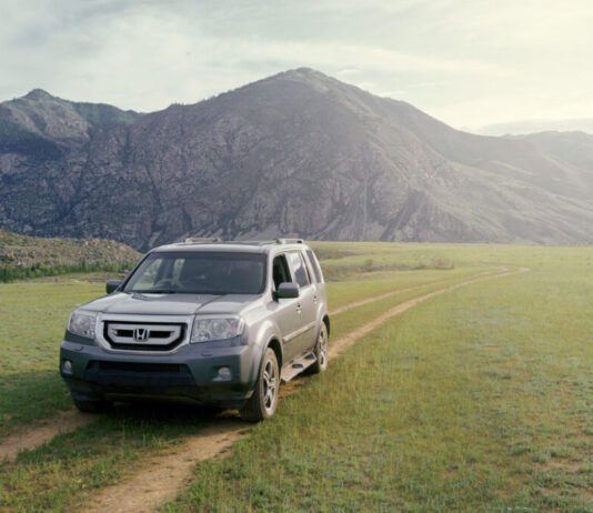 Stunning 2023 Honda Pilot: A Versatile SUV with Impressive Performance and Space 2023 honda pilot