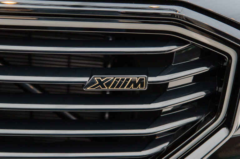 The BMW XM: A Powerhouse with 10 Cutting-Edge Features that Impress