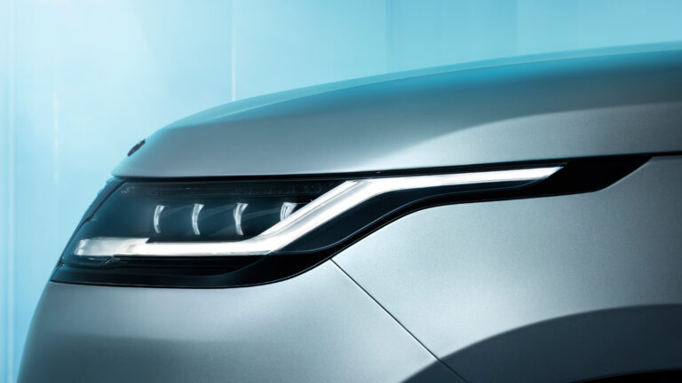 Velar 2024 – Unleash the Power and Style of the Range Rover