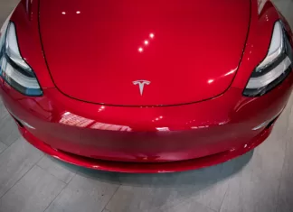 Make Your 2023 Tesla Model S and X Stand Out with the Pretty but Pricey $3000 Red Paint Option 2023 Tesla Model S and X Add Pretty but Pricey $3000 Red Paint