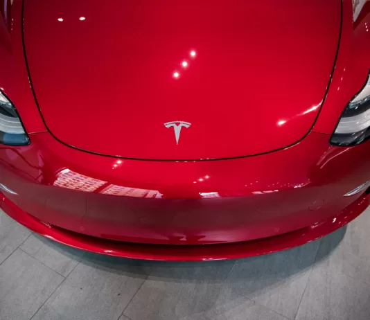 Make Your 2023 Tesla Model S and X Stand Out with the Pretty but Pricey $3000 Red Paint Option 2023 Tesla Model S and X Add Pretty but Pricey $3000 Red Paint