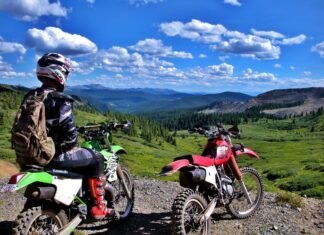 Color Options for the 2002 Honda XR200R 2002 Honda XR200R