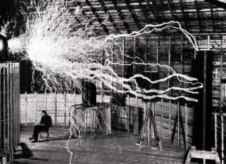 Unleashing the Tesla Coil’s Magic: The Power of Electrons Unleashing the Tesla Coil's Magic