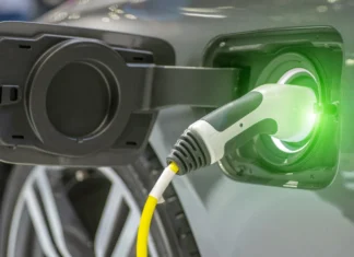 Tesla Wall Charger vs Mobile Charger: Which is Better for Your Electric Car? Tesla Wall Charger vs Mobile Charger