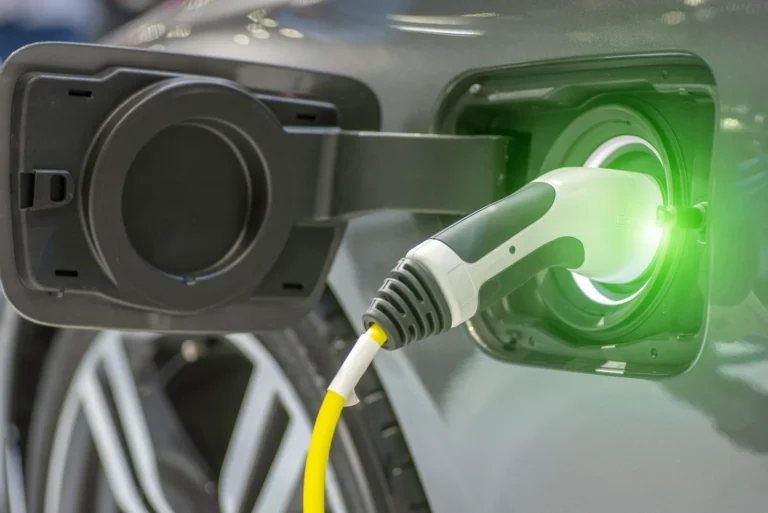 Tesla Wall Charger vs Mobile Charger: Which is Better for Your Electric Car?