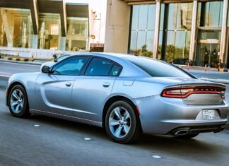 Dodge Charger SXT: Speeding to the Top Dodge Charger SXT