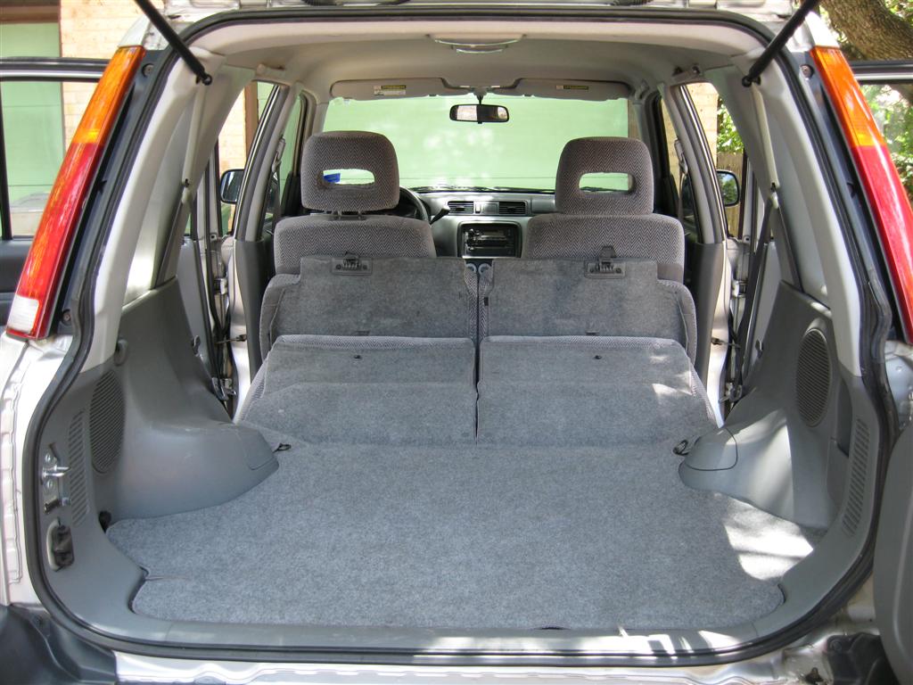 how to maximize the cargo space in a Honda CR-V