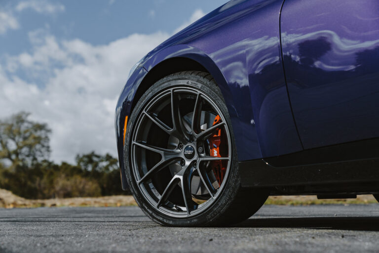 What are BMW enthusiasts discussing on the G42 forum?